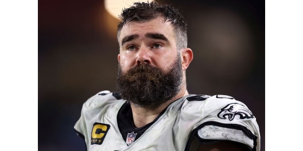 Jason Kelce, 36, har ännu inte reagerat på sin pensionering Jason Kelce, 36, har ännu inte reagerat på sin pensionering